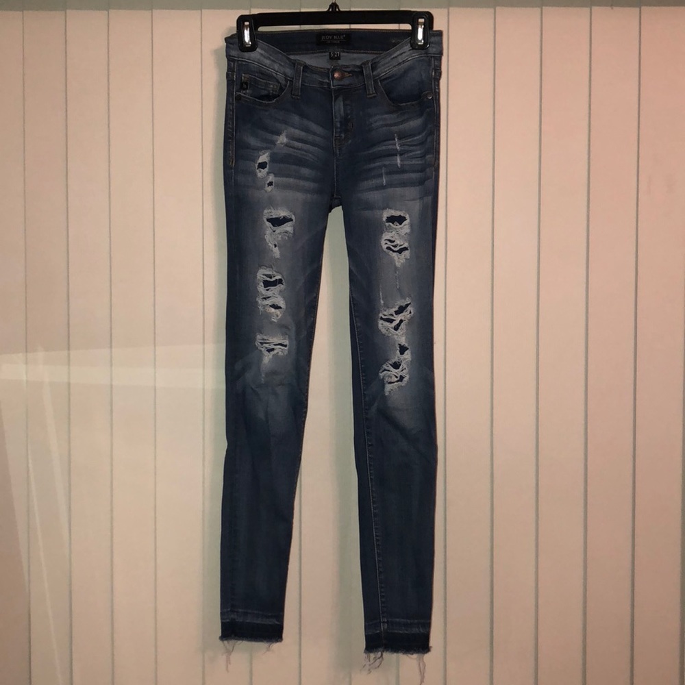 Blue Wash Distressed Skinny Jeans Tone Hem